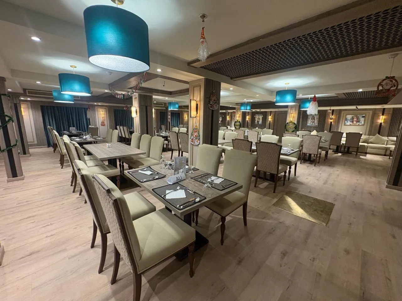 Restaurant aboard the Royal Liberty Nile cruise